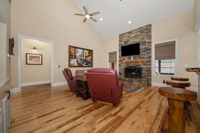 305 Charleston St, Lebanon, TN 37087