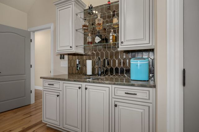 305 Charleston St, Lebanon, TN 37087