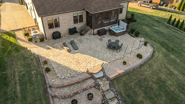 305 Charleston St, Lebanon, TN 37087