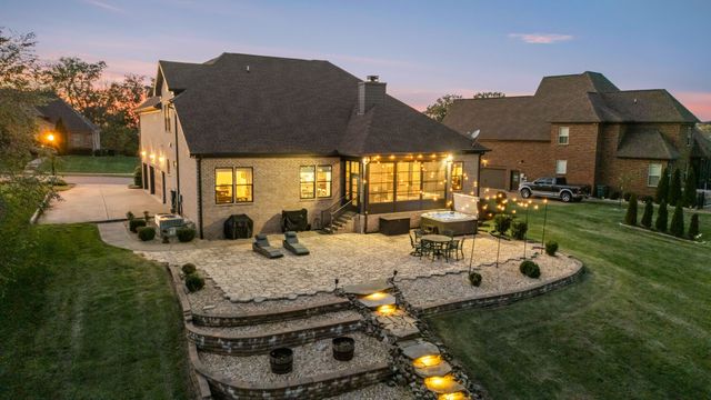 305 Charleston St, Lebanon, TN 37087