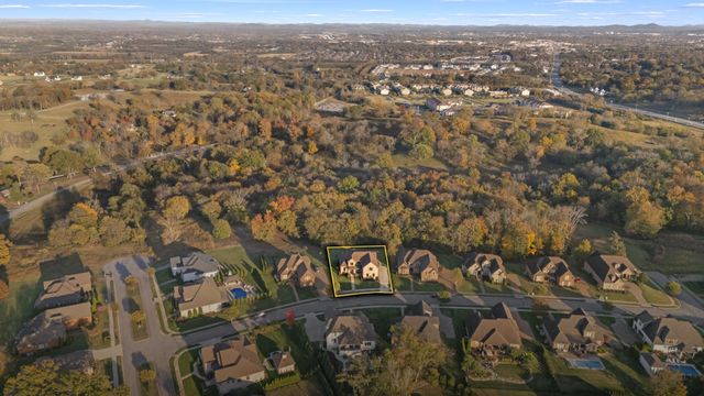 305 Charleston St, Lebanon, TN 37087