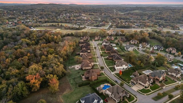 305 Charleston St, Lebanon, TN 37087