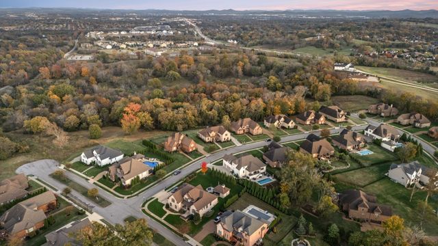 305 Charleston St, Lebanon, TN 37087