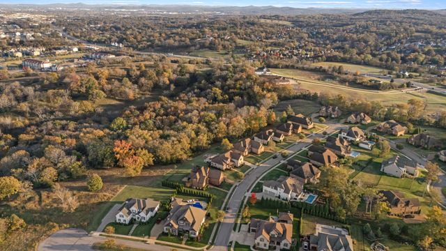 305 Charleston St, Lebanon, TN 37087