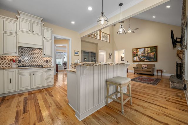 305 Charleston St, Lebanon, TN 37087