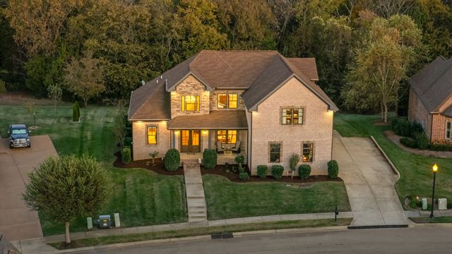 305 Charleston St, Lebanon, TN 37087