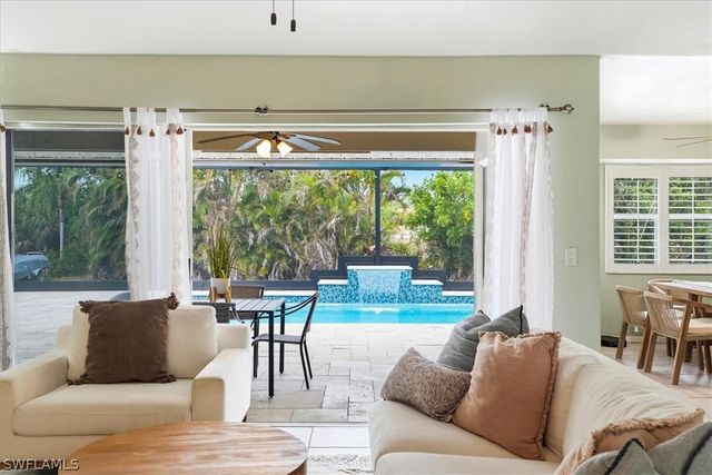 27376 Imperial Oaks CIR, Bonita Springs, FL 34135