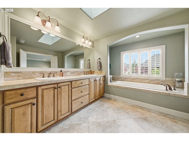 7897 Sw DAYBREAK St, Wilsonville, OR 97070