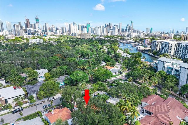 1000 NW 10th Court, Miami, FL 33136