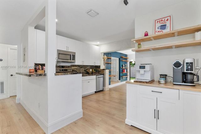 1000 NW 10th Court, Miami, FL 33136