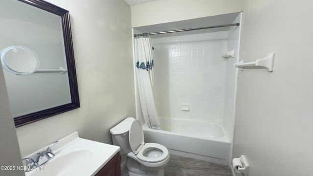 5051 GLEN ALAN Court N, Jacksonville, FL 32210