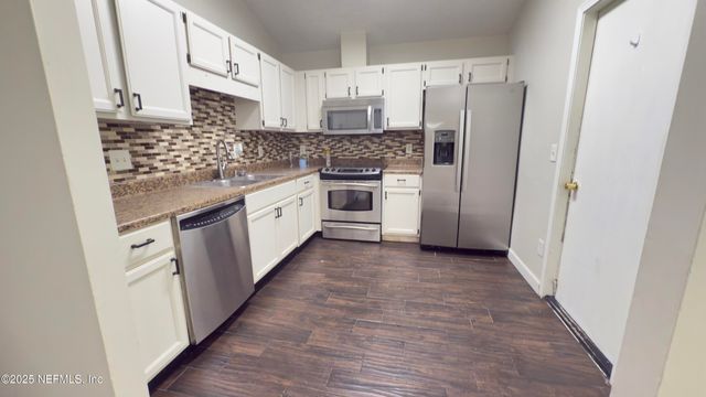 5051 GLEN ALAN Court N, Jacksonville, FL 32210