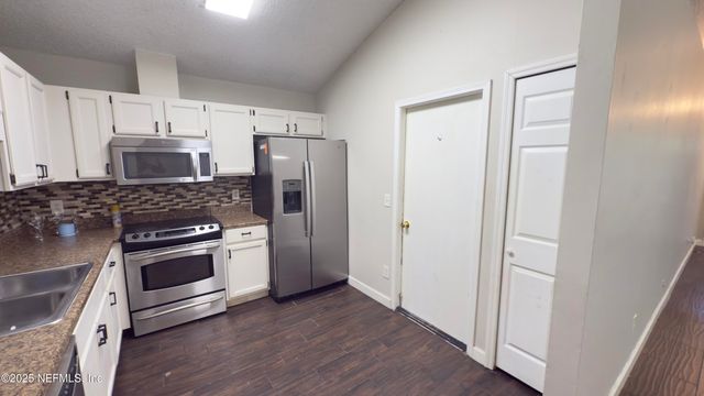 5051 GLEN ALAN Court N, Jacksonville, FL 32210