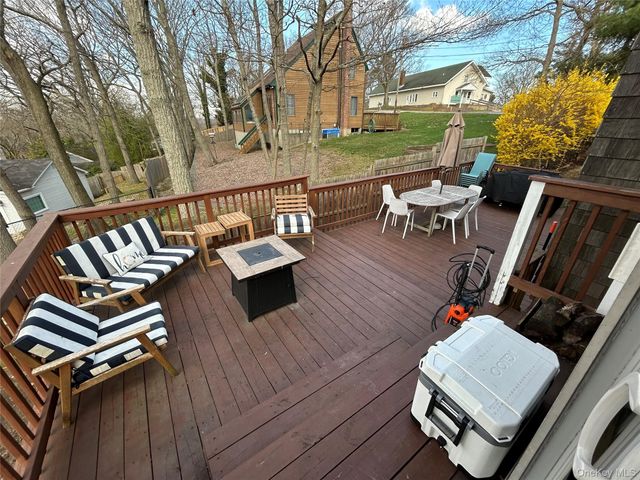 40 Clubhouse Drive, Rocky Point, NY 11778