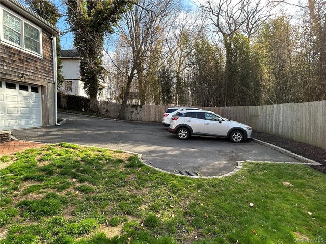 40 Clubhouse Drive, Rocky Point, NY 11778