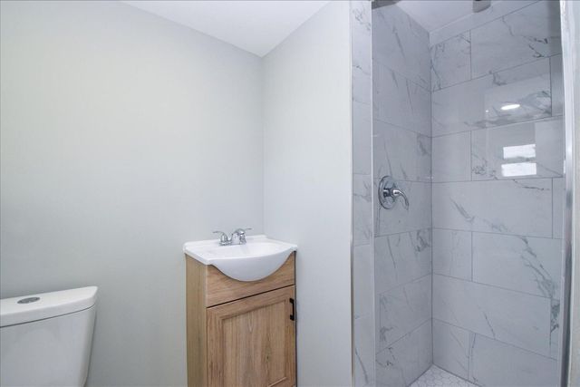 3808 Red Fox DR, Roanoke, VA 24017