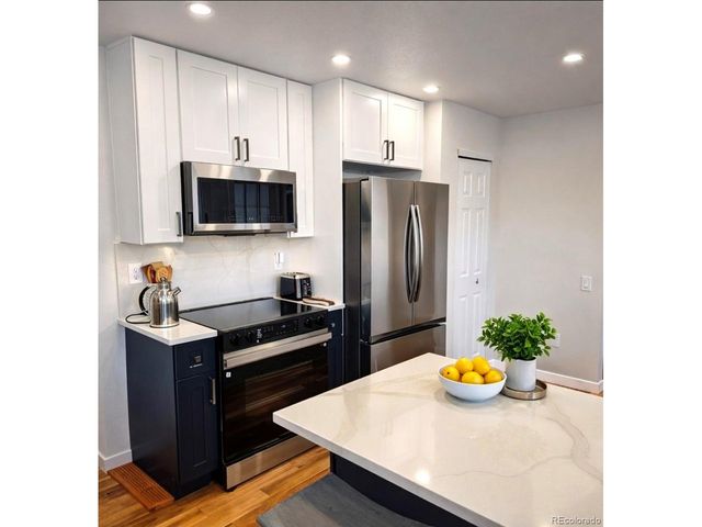 9002 E Amherst Dr A, Denver, CO 80231