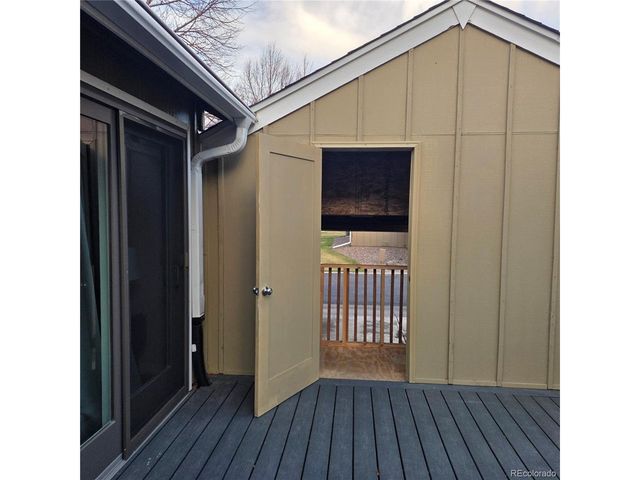 9002 E Amherst Dr A, Denver, CO 80231