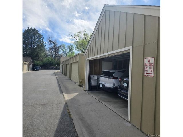 9002 E Amherst Dr A, Denver, CO 80231