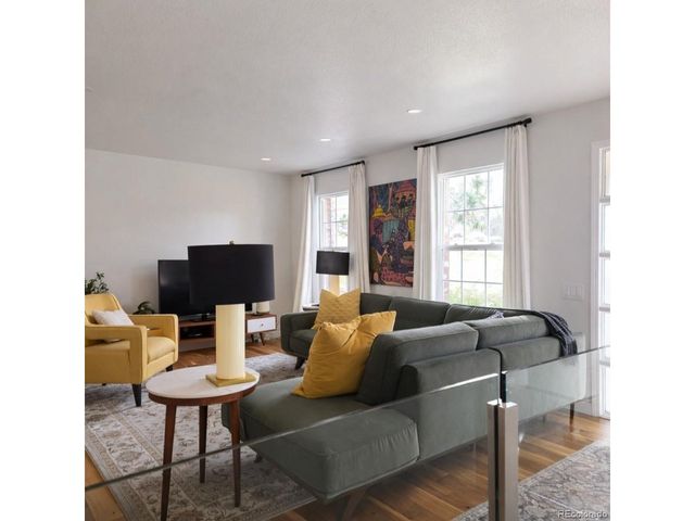 9002 E Amherst Dr A, Denver, CO 80231