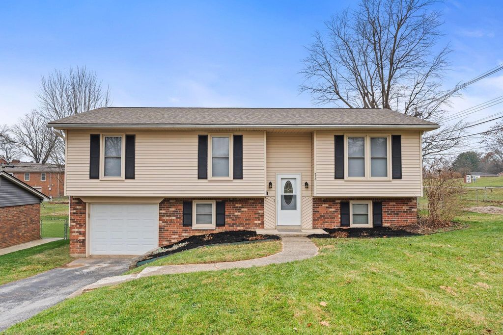 576 Tatato Trail, Frankfort, KY 40601