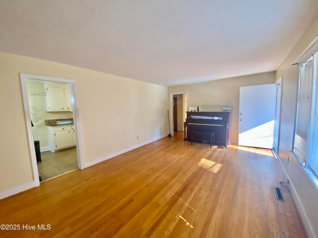 1902 Rogers Drive, Fayetteville, NC 28303