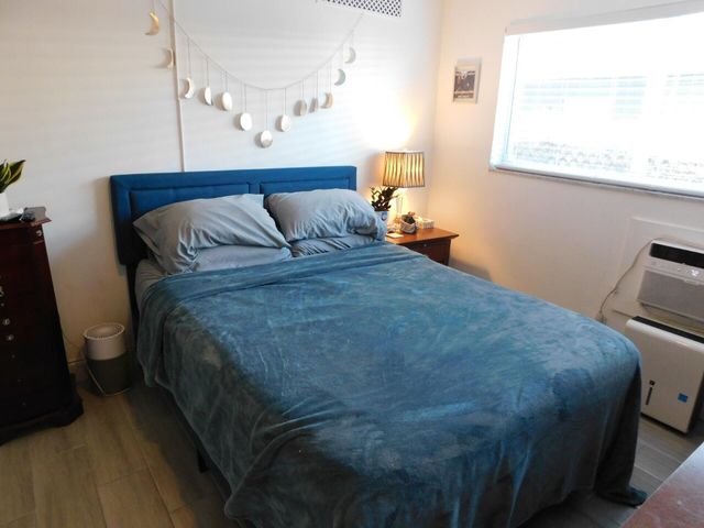 825 NE 6th Street 1-7, Fort Lauderdale, FL 33304