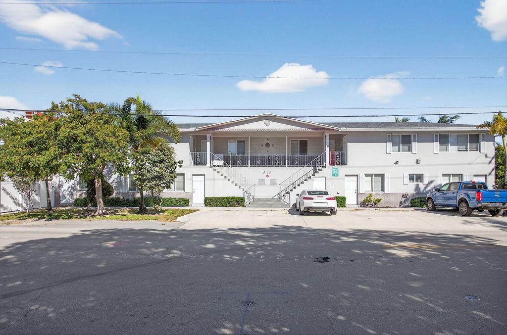 825 NE 6th Street 1-7, Fort Lauderdale, FL 33304
