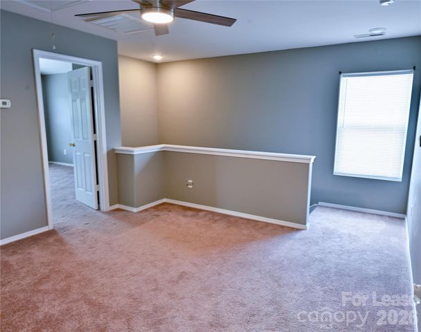 7404 Loyalist Street, Charlotte, NC 28216