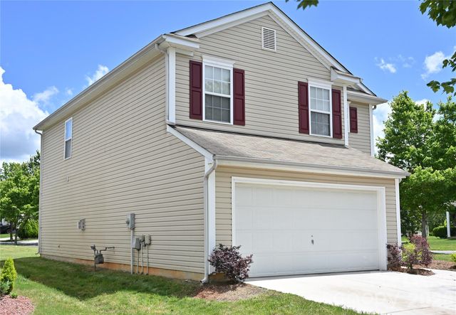 7404 Loyalist Street, Charlotte, NC 28216