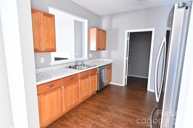 7404 Loyalist Street, Charlotte, NC 28216