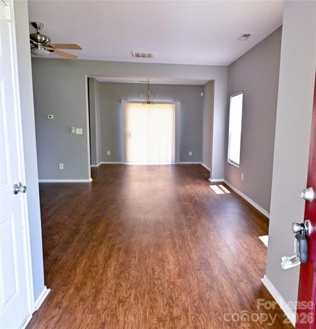 7404 Loyalist Street, Charlotte, NC 28216