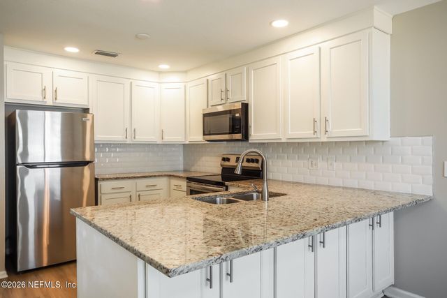 1527 ST FRANCIS Drive, Orange Park, FL 32073