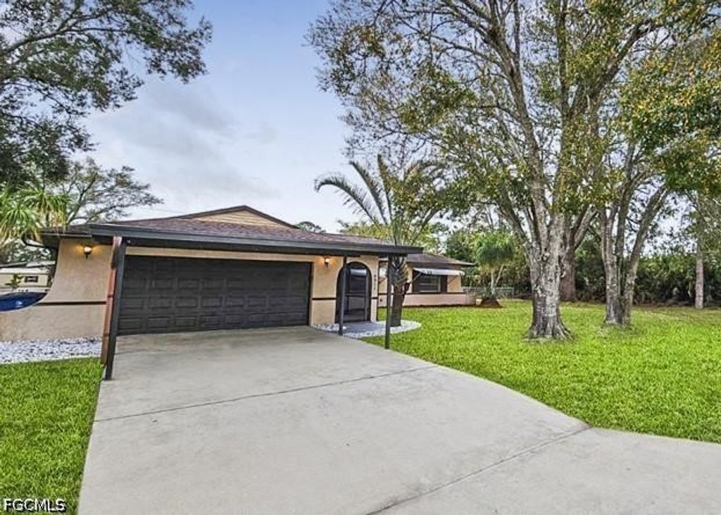 4911 7th ST W, Lehigh Acres, FL 33971
