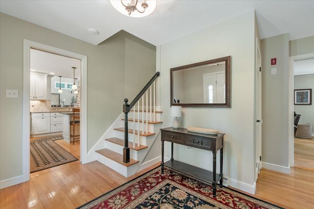 33 Pine Arden Dr, West Boylston, MA 01583