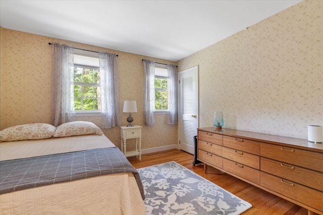 33 Pine Arden Dr, West Boylston, MA 01583
