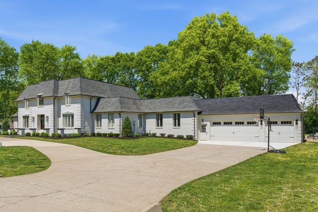 110 Poplar St, Franklin, TN 37064