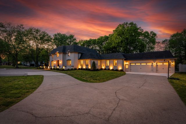 110 Poplar St, Franklin, TN 37064
