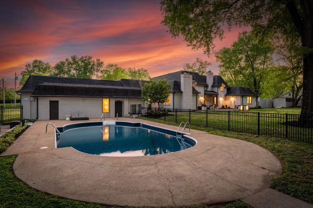 110 Poplar St, Franklin, TN 37064