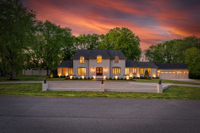 110 Poplar St, Franklin, TN 37064