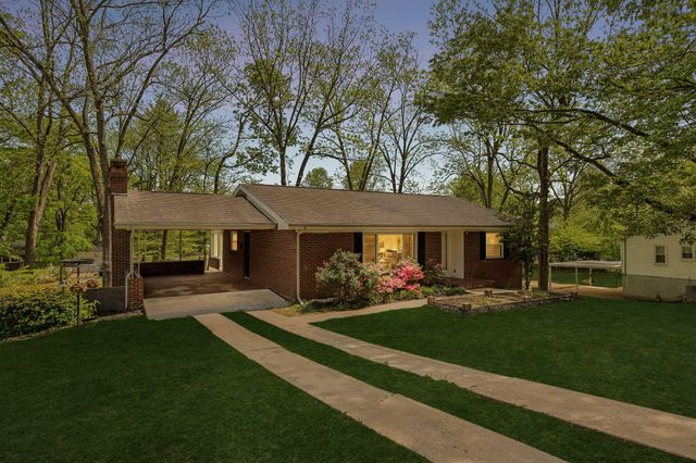 411 Pine Avenue, South Pittsburg, TN 37380