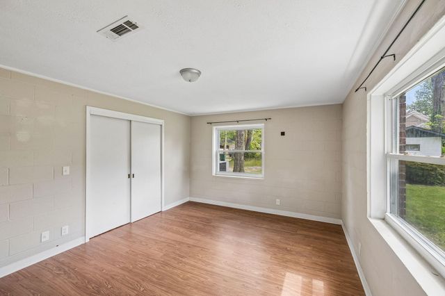 411 Pine Avenue, South Pittsburg, TN 37380