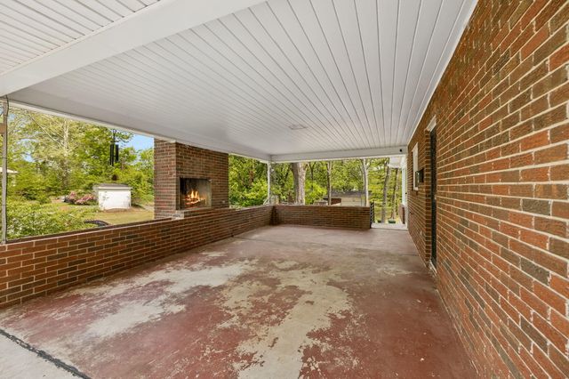 411 Pine Avenue, South Pittsburg, TN 37380