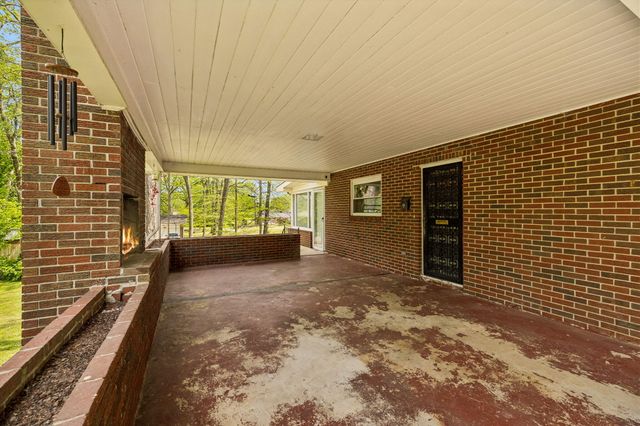 411 Pine Avenue, South Pittsburg, TN 37380