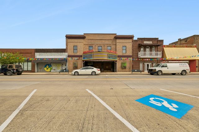 411 Pine Avenue, South Pittsburg, TN 37380