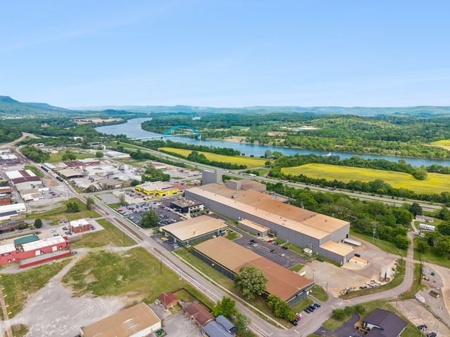 411 Pine Avenue, South Pittsburg, TN 37380