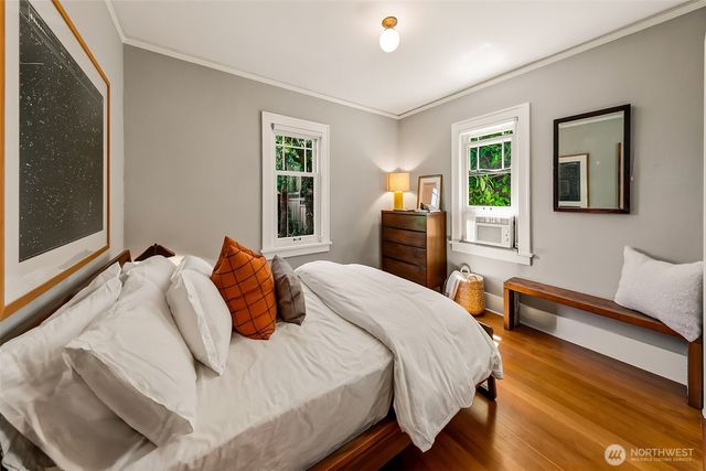 360 27th Avenue, Seattle, WA 98122