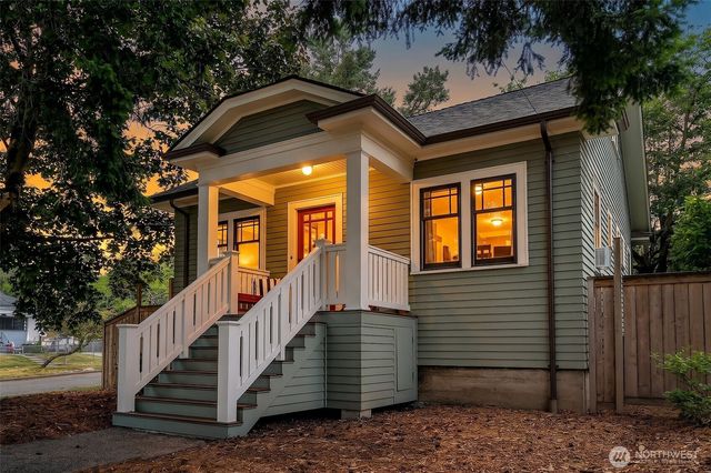 360 27th Avenue, Seattle, WA 98122
