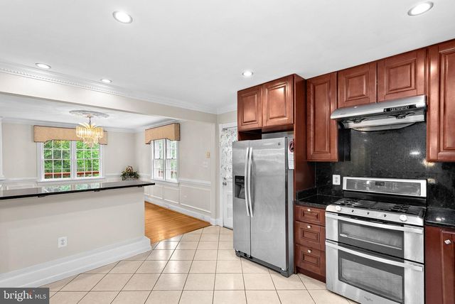 2435 HUNTER MILL RD, Vienna, VA 22181