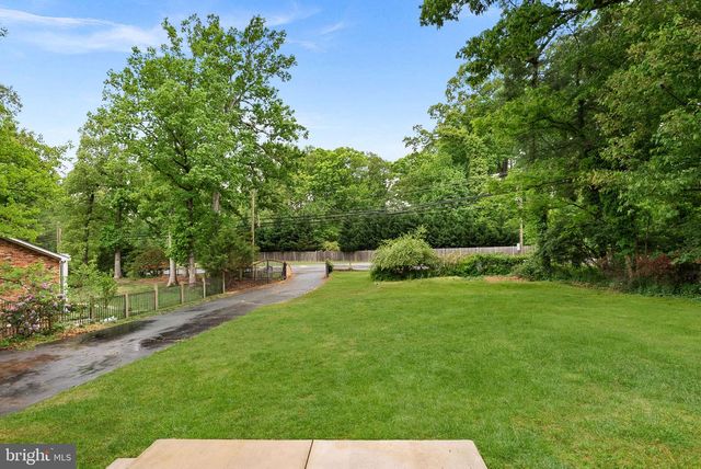 2435 HUNTER MILL RD, Vienna, VA 22181